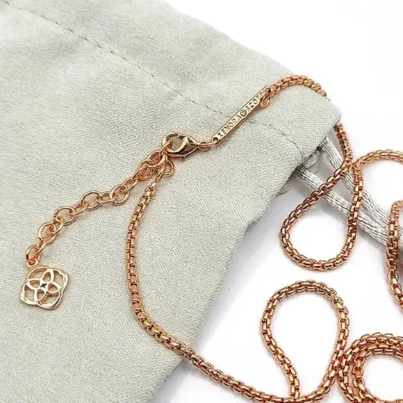 Kendra Scott Rose Gold Presleigh Love Knot Pendant Necklace - Picture 5 of 7